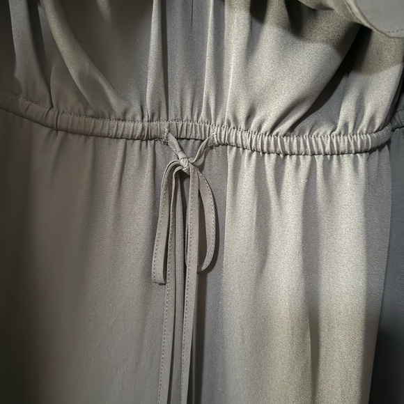 Elegant Black Ruffled Women's Top - Picture 2 of 3